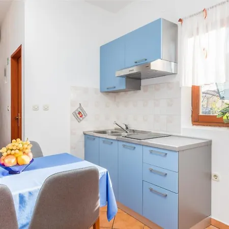 Sweet And Cozy Luciano -